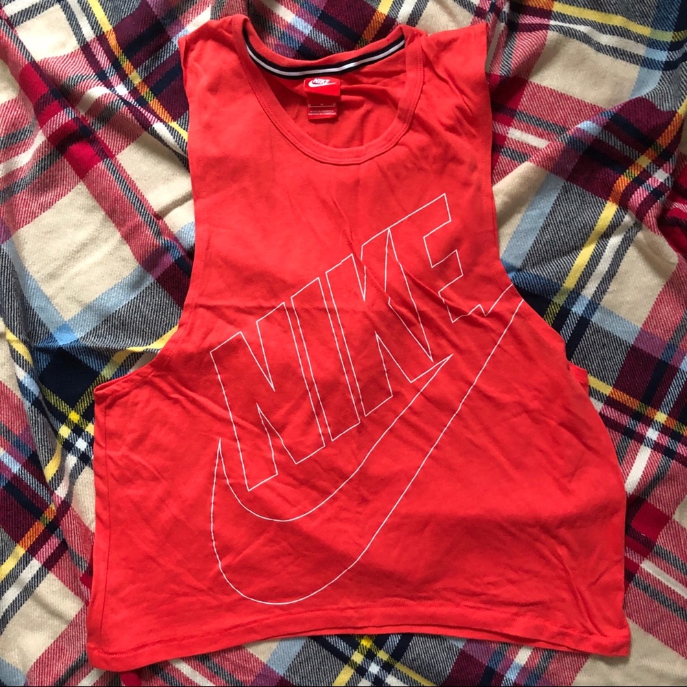 NIKE TANK TOP BUNDLE